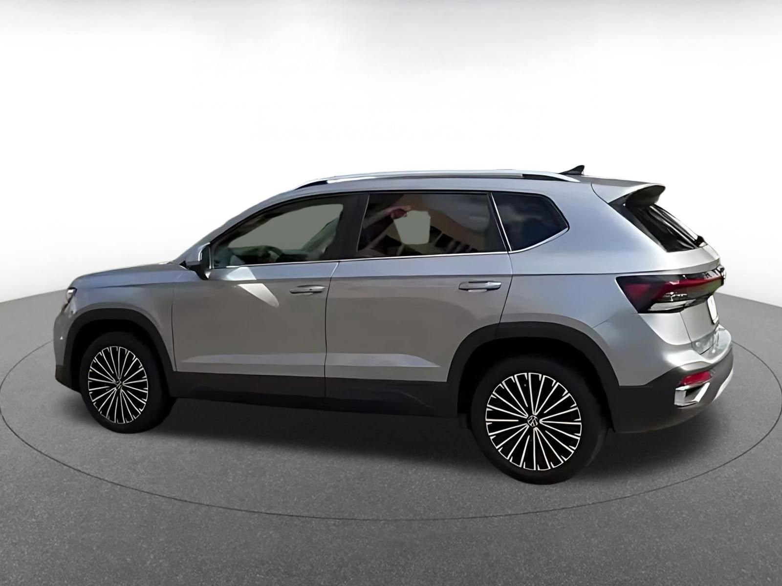 Thumbnail: 2025 Volkswagen Taos - 11