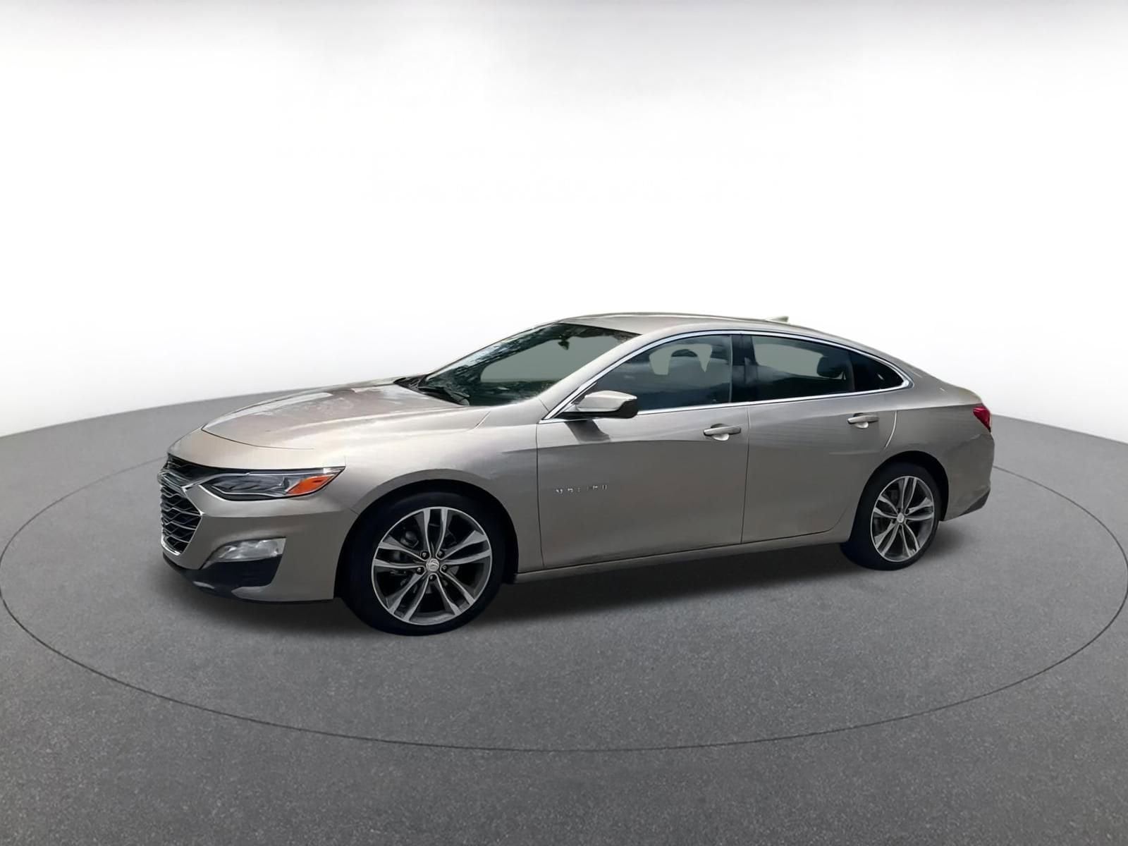 Thumbnail: 2024 Chevrolet Malibu - 6