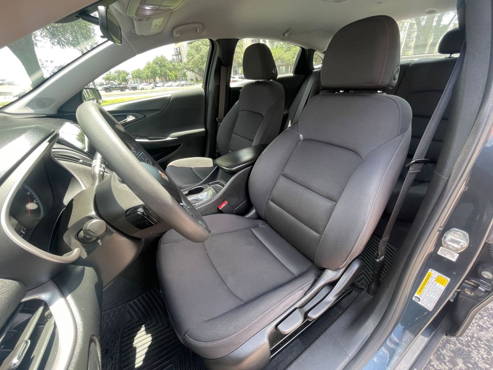 Thumbnail: 2021 Chevrolet Malibu - 30
