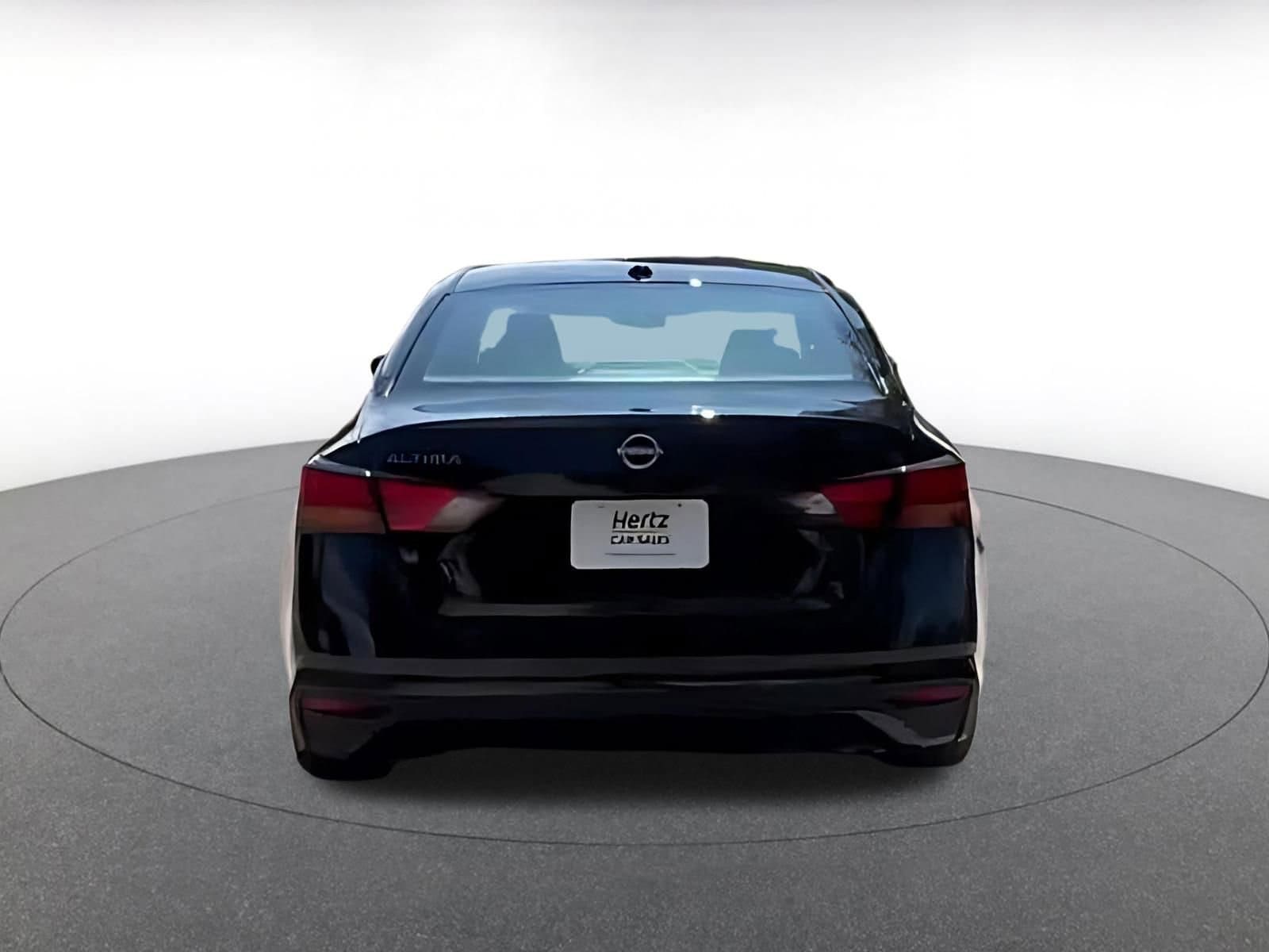 Thumbnail: 2025 Nissan Altima - 8