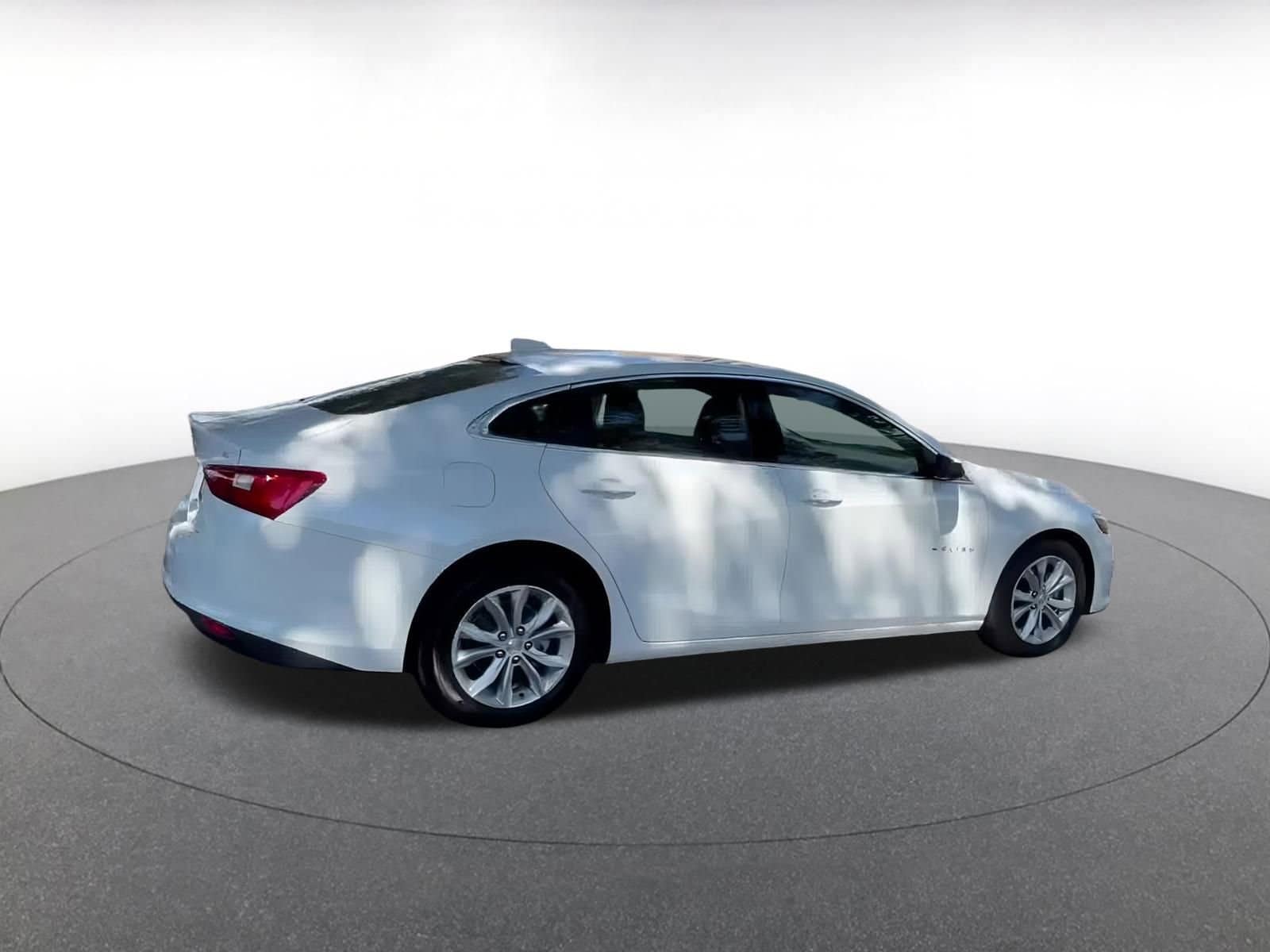 Thumbnail: 2024 Chevrolet Malibu - 15