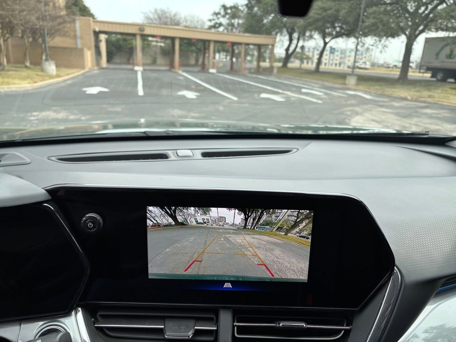 Thumbnail: 2025 Chevrolet Trax - 20