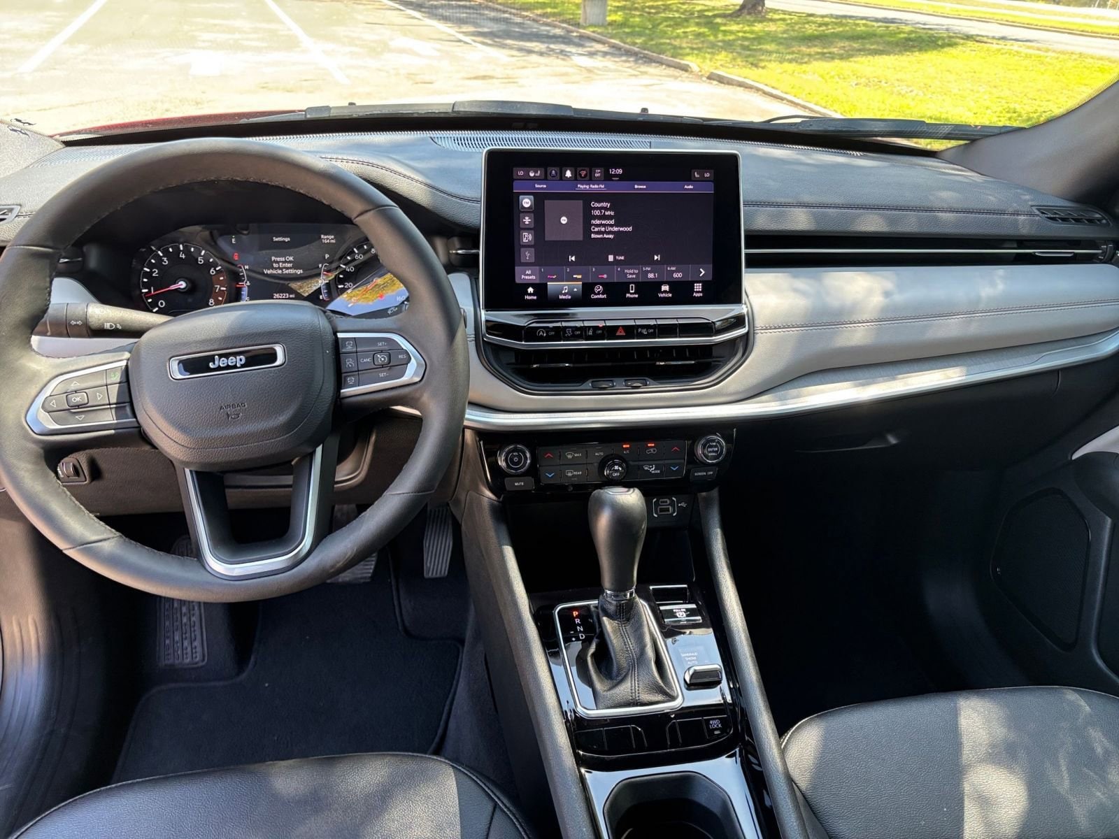 Thumbnail: 2025 Jeep Compass - 28