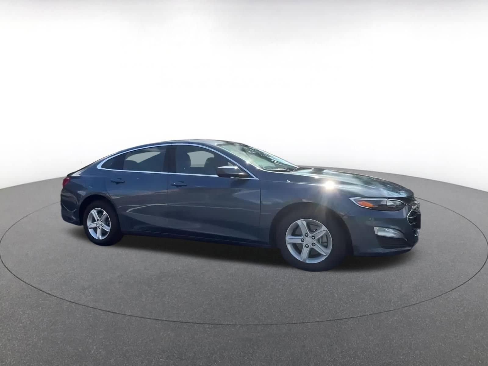 Thumbnail: 2024 Chevrolet Malibu - 2