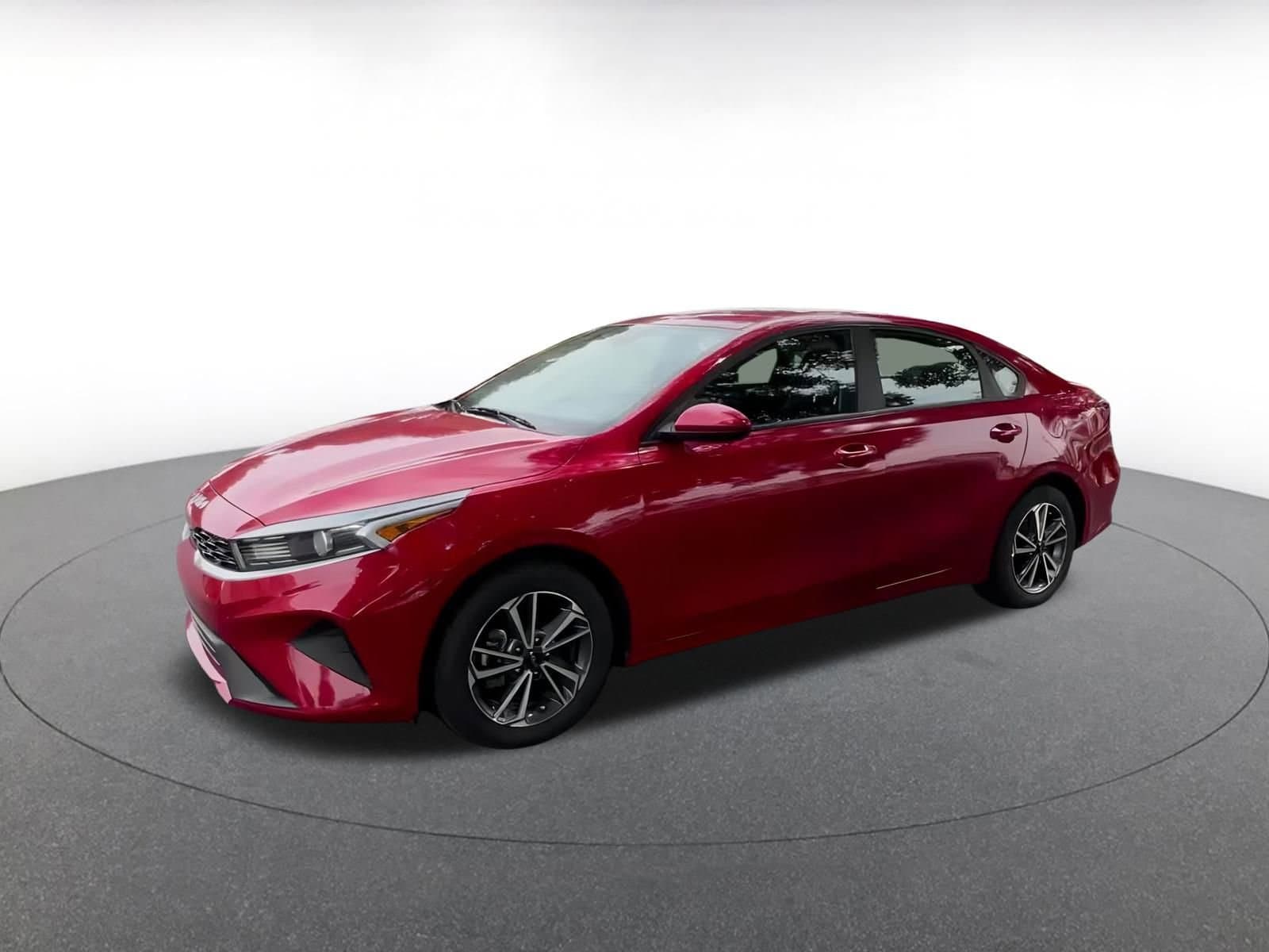 Thumbnail: 2023 Kia Forte - 6