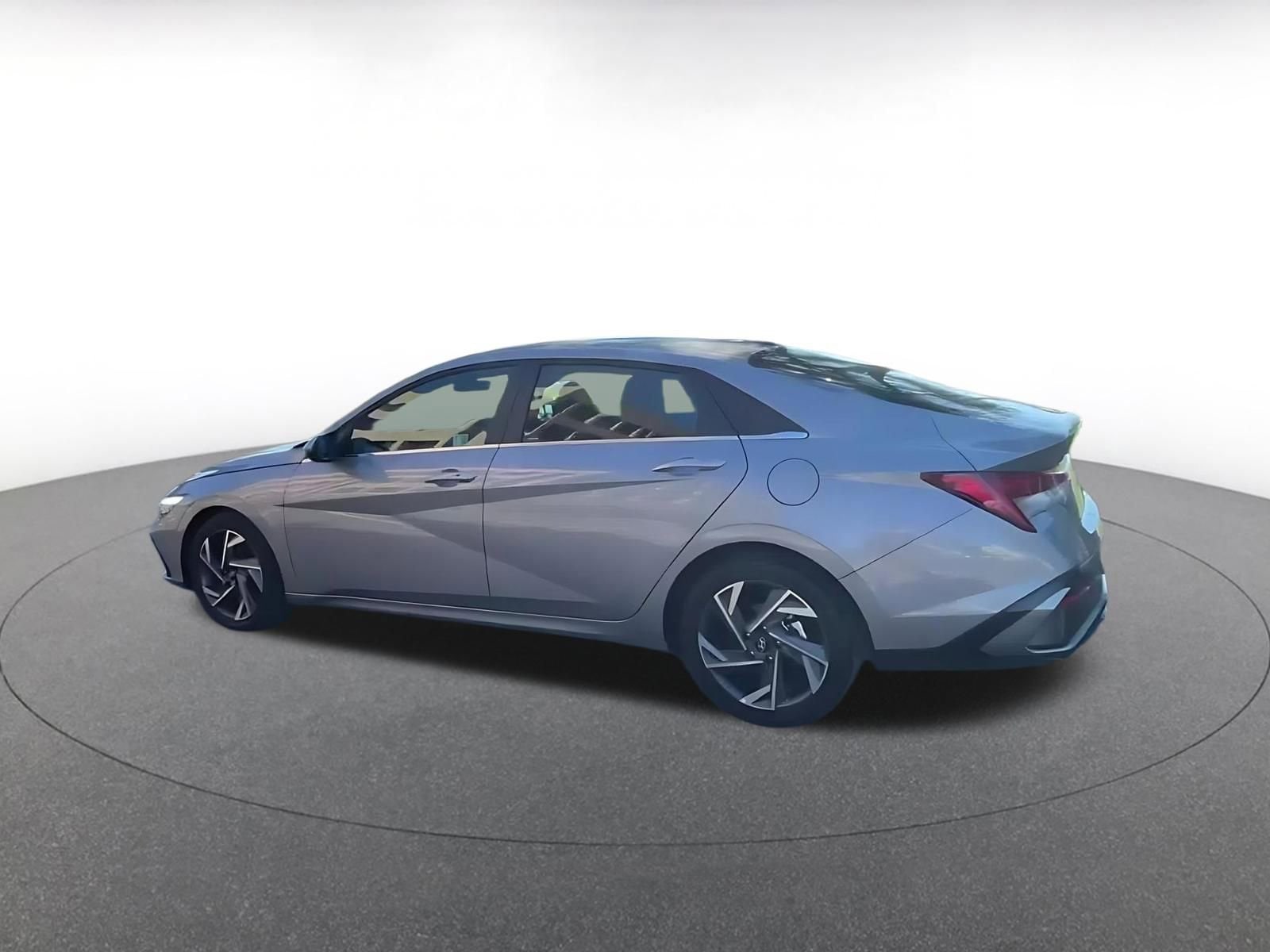 Thumbnail: 2025 Hyundai Elantra - 10
