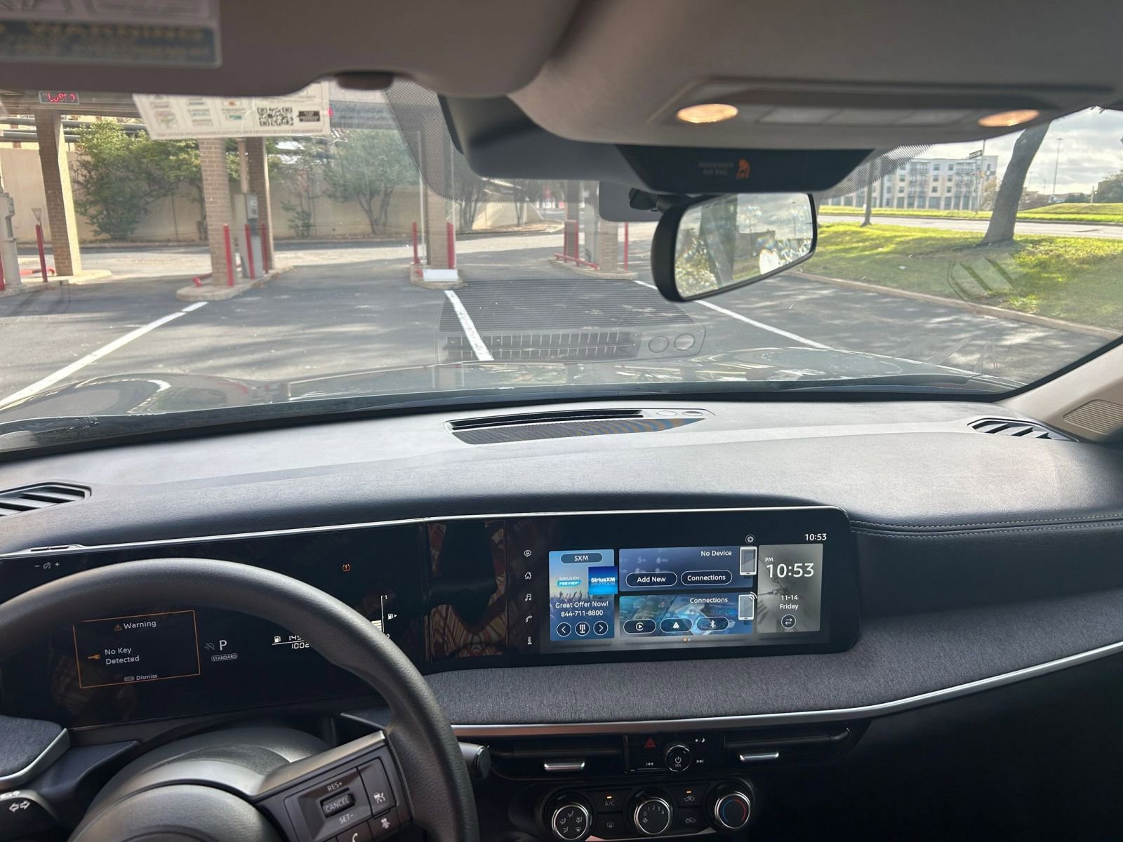 Thumbnail: 2025 Nissan Kicks - 31