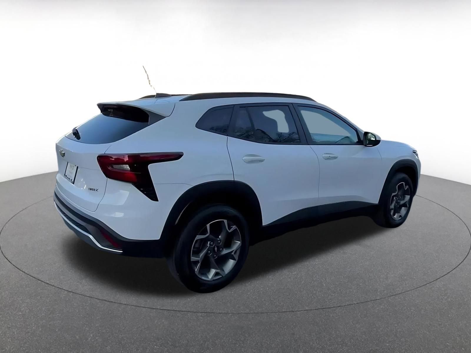 Thumbnail: 2025 Chevrolet Trax - 15