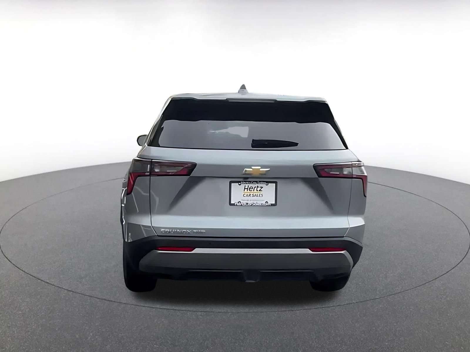 Thumbnail: 2025 Chevrolet Equinox - 12