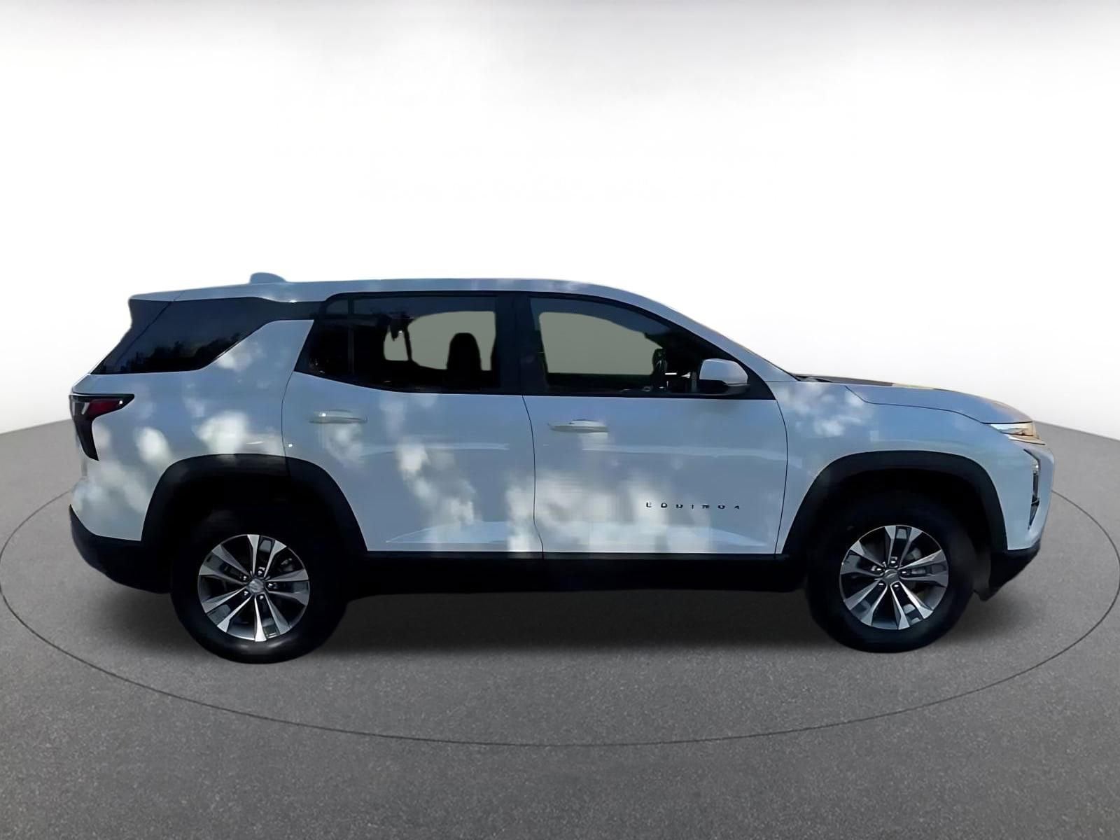 Thumbnail: 2025 Chevrolet Equinox - 16