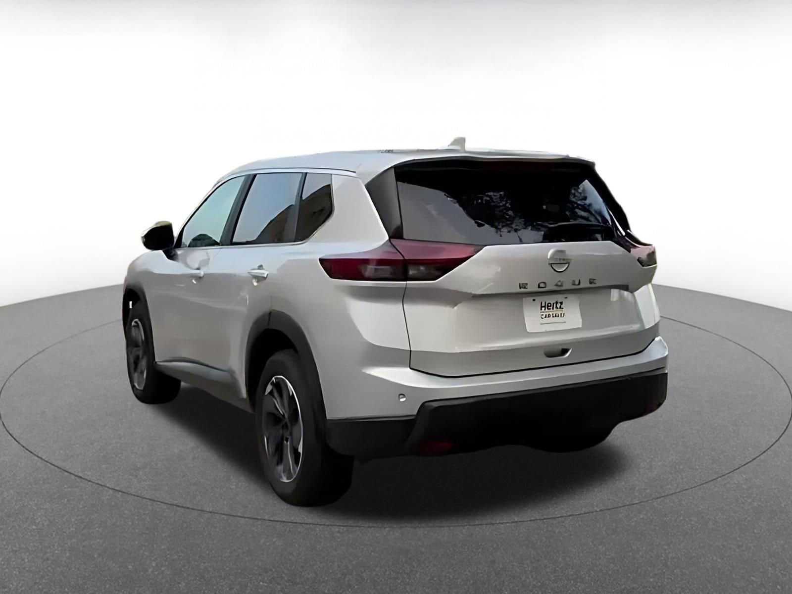 Thumbnail: 2025 Nissan Rogue - 10