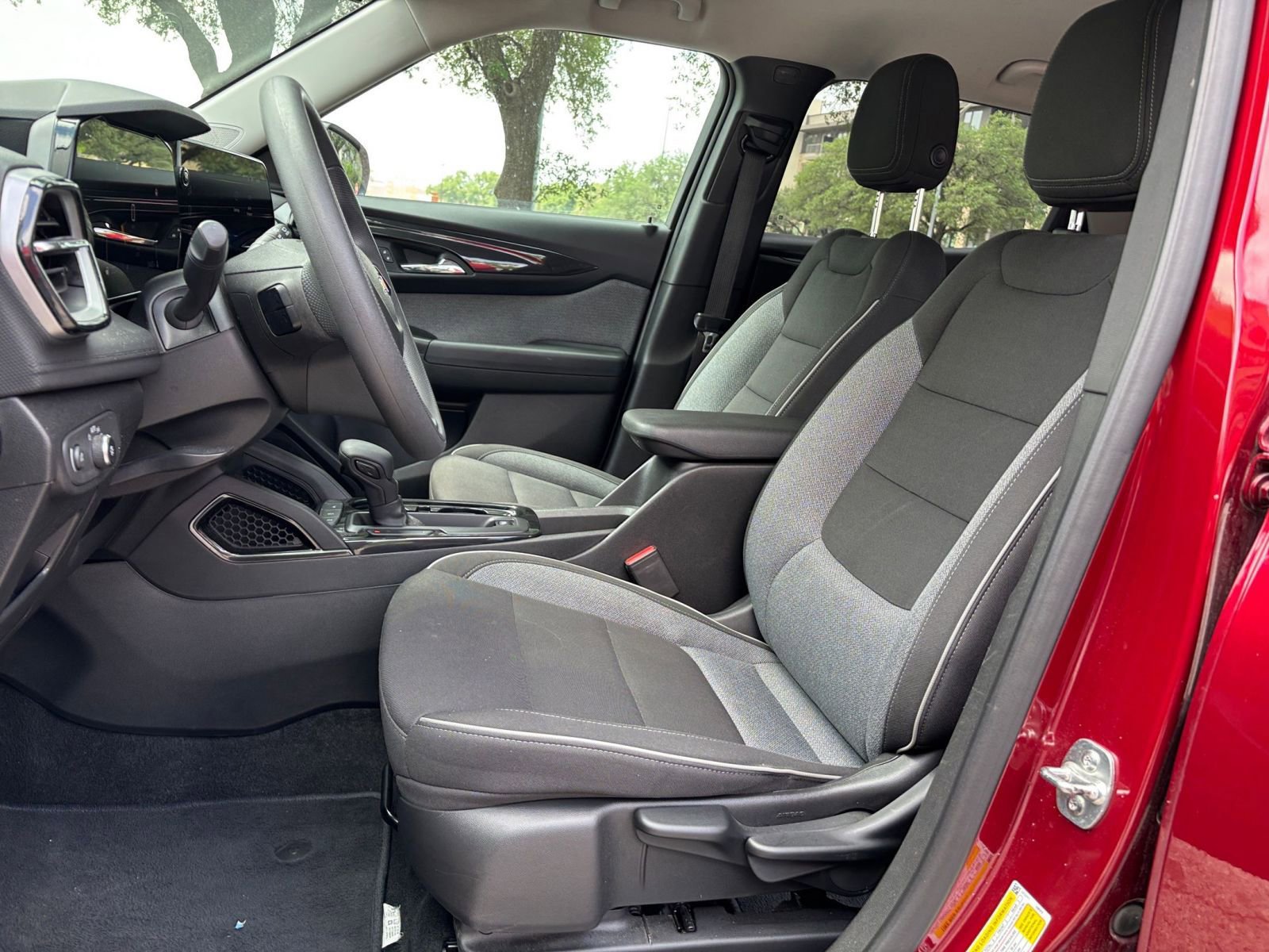 Thumbnail: 2025 Chevrolet TrailBlazer - 22