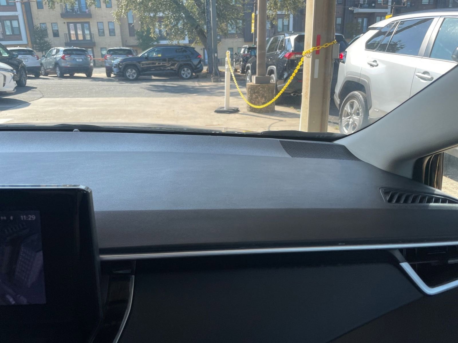 Thumbnail: 2025 Toyota Corolla - 33