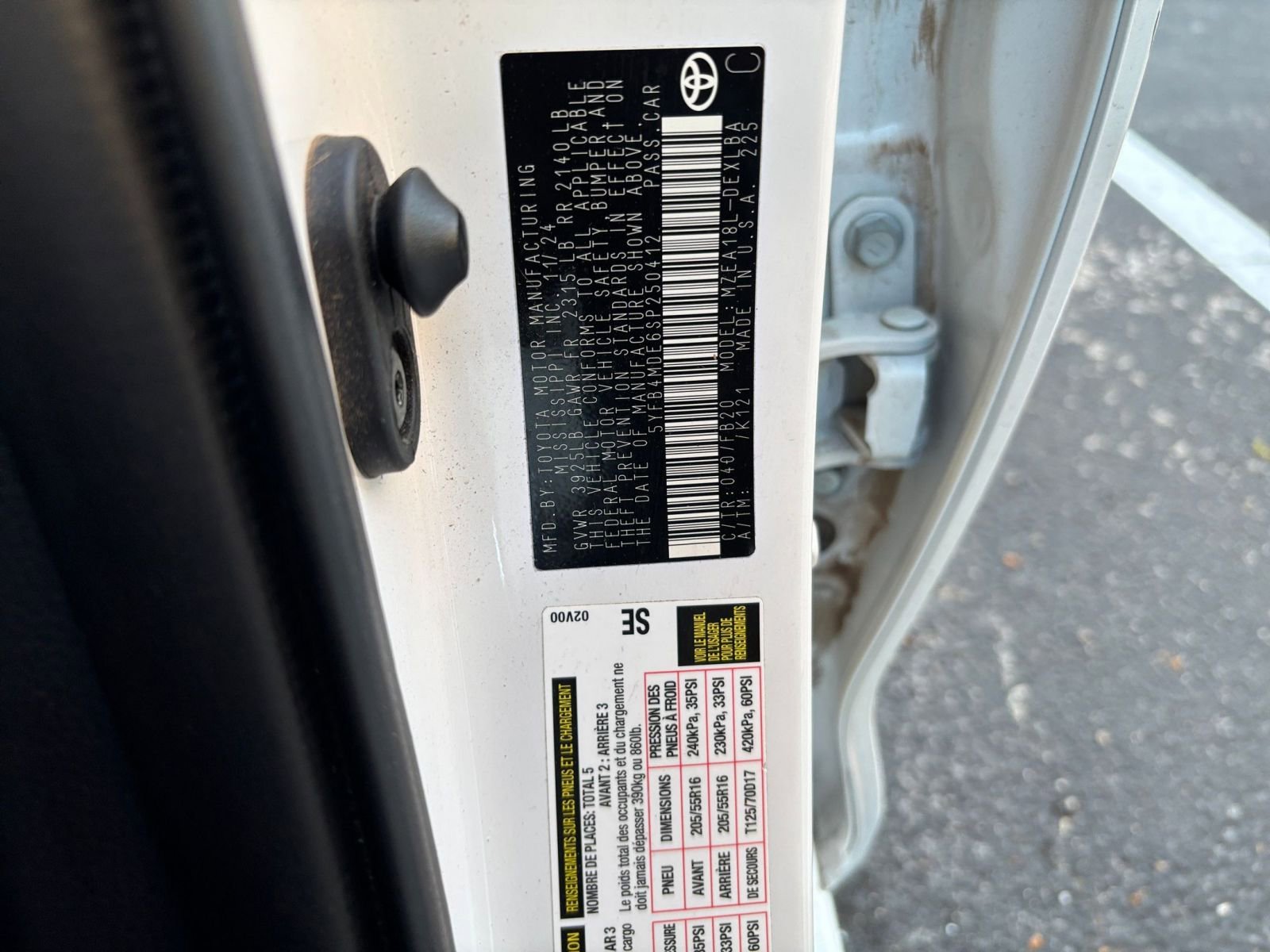 Thumbnail: 2025 Toyota Corolla - 27