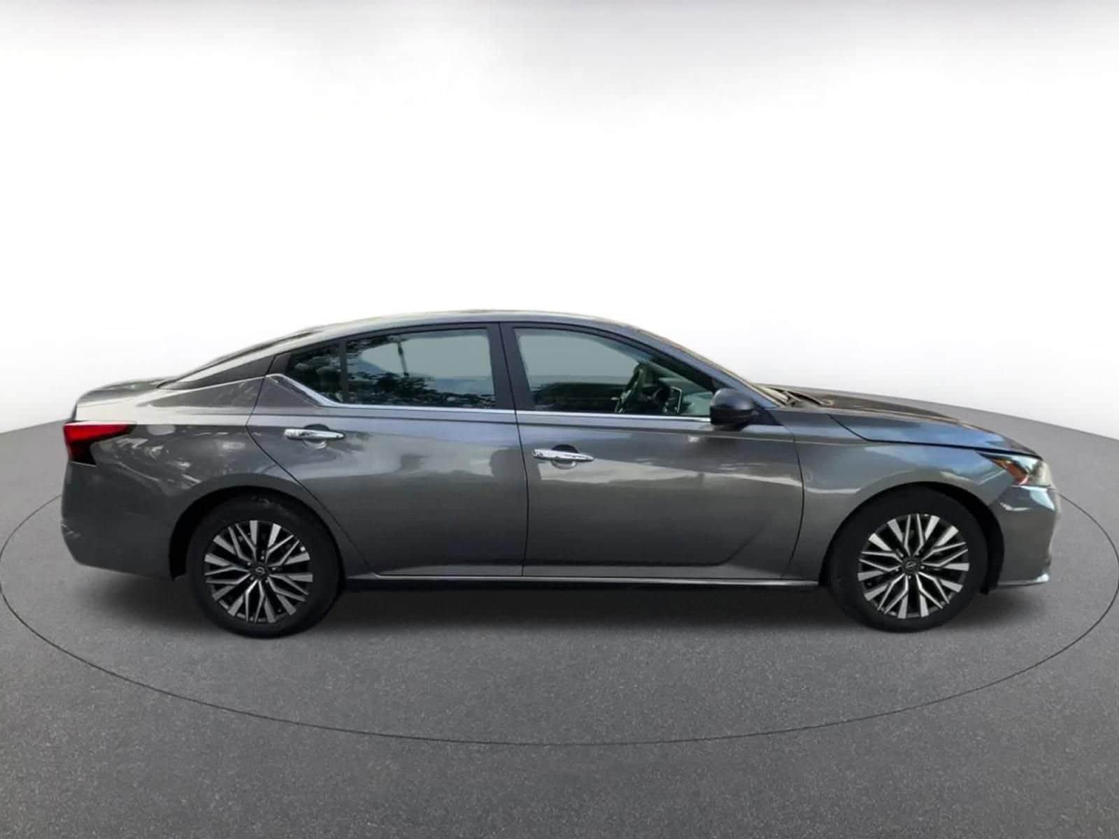 Thumbnail: 2025 Nissan Altima - 16