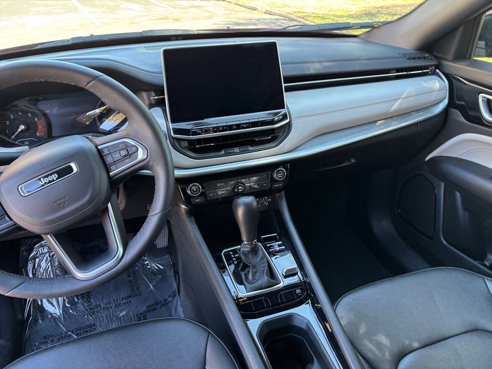 Thumbnail: 2025 Jeep Compass - 30