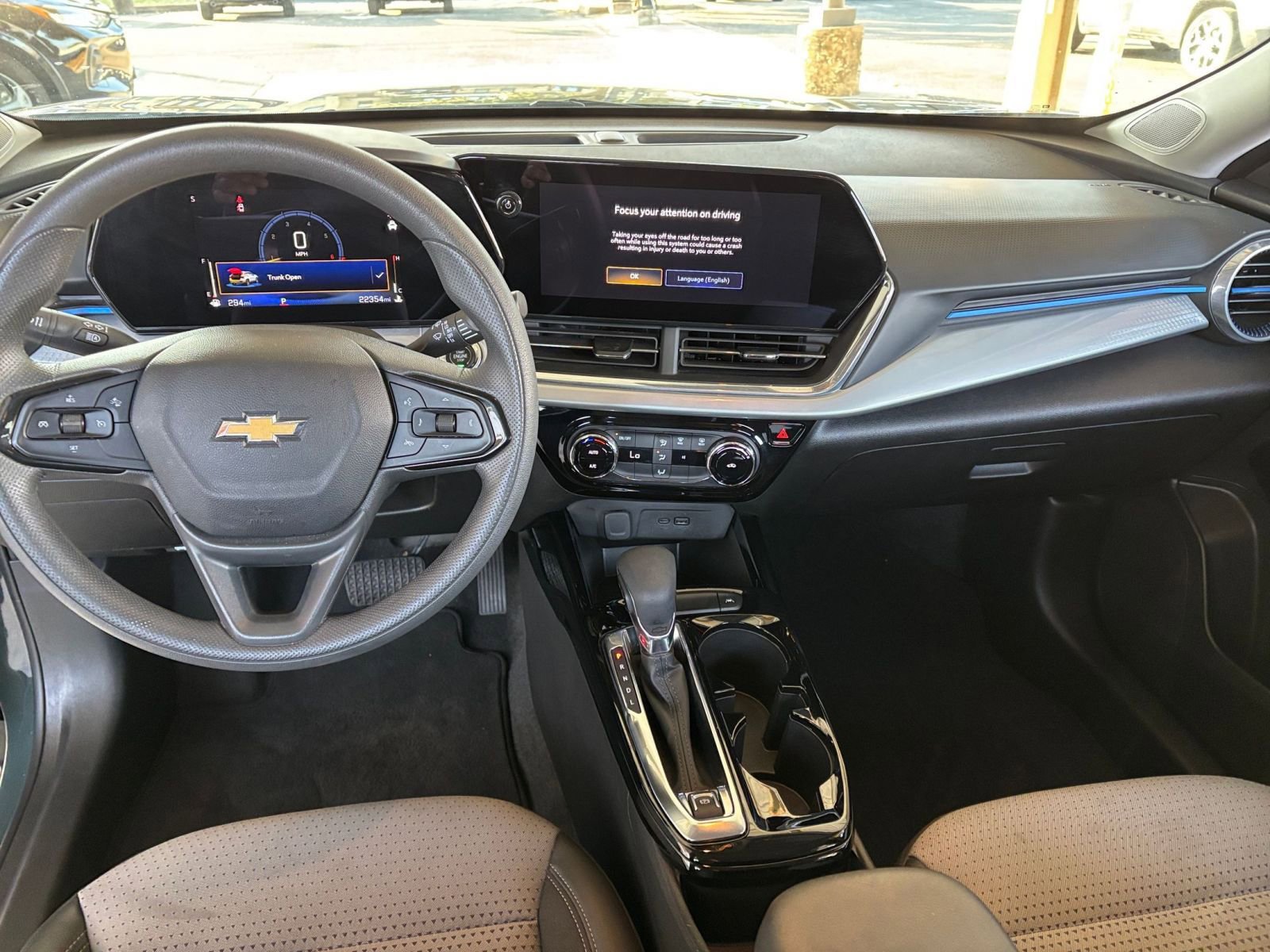 Thumbnail: 2025 Chevrolet Trax - 27