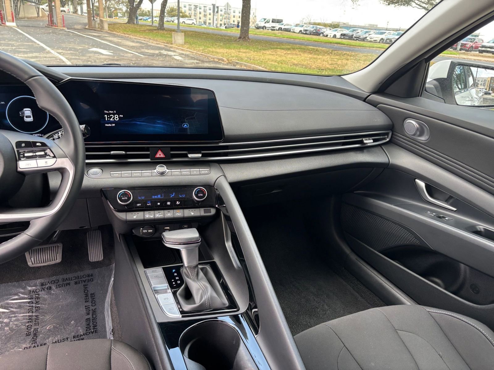 Thumbnail: 2025 Hyundai Elantra - 31