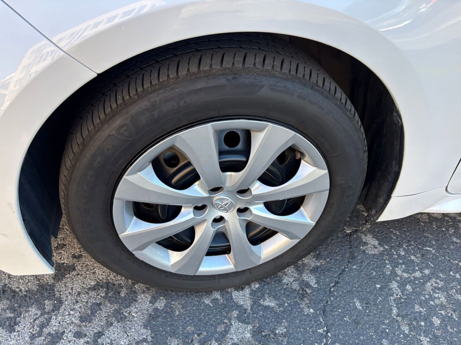 Thumbnail: 2025 Toyota Corolla - 23