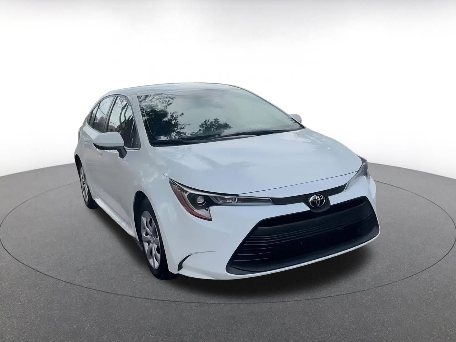 Thumbnail: 2024 Toyota Corolla - 3