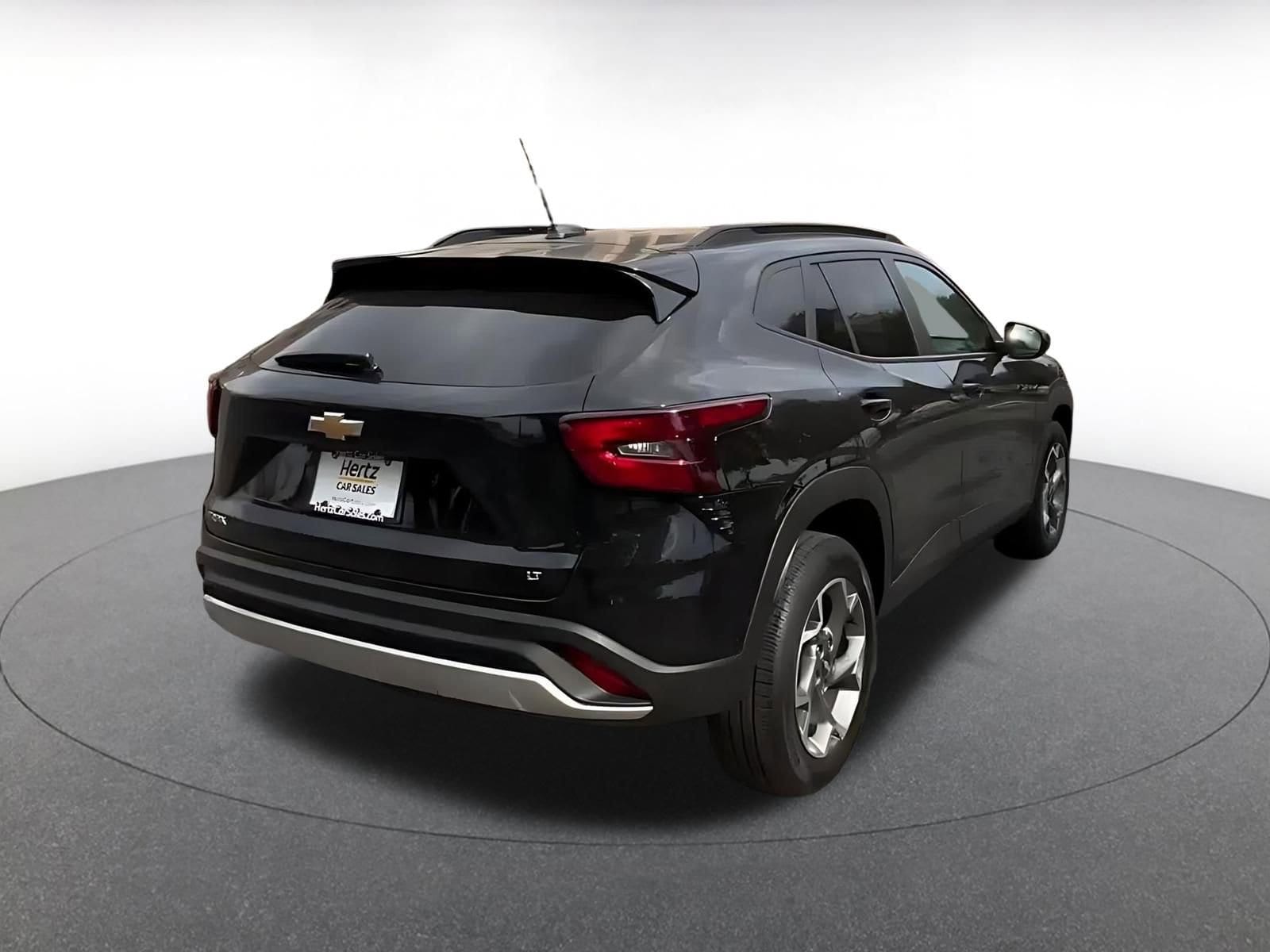 Thumbnail: 2025 Chevrolet Trax - 15