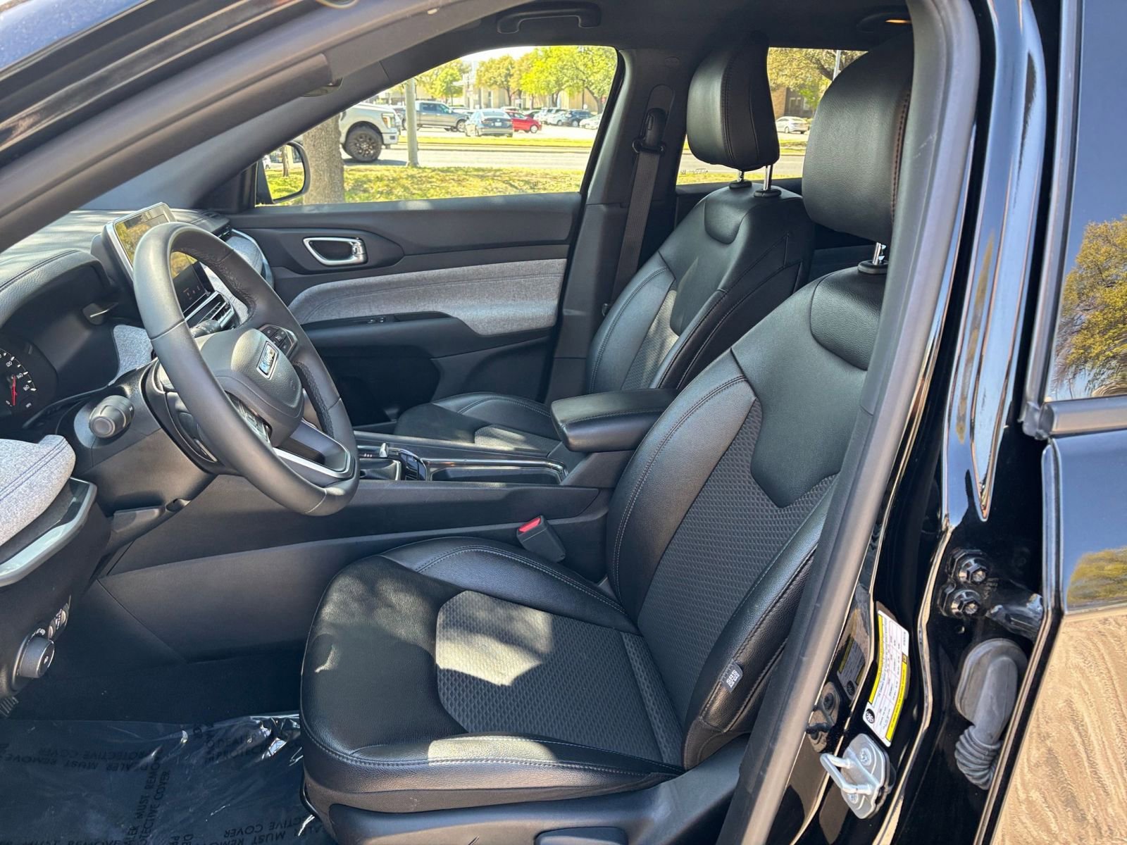 Thumbnail: 2025 Jeep Compass - 31