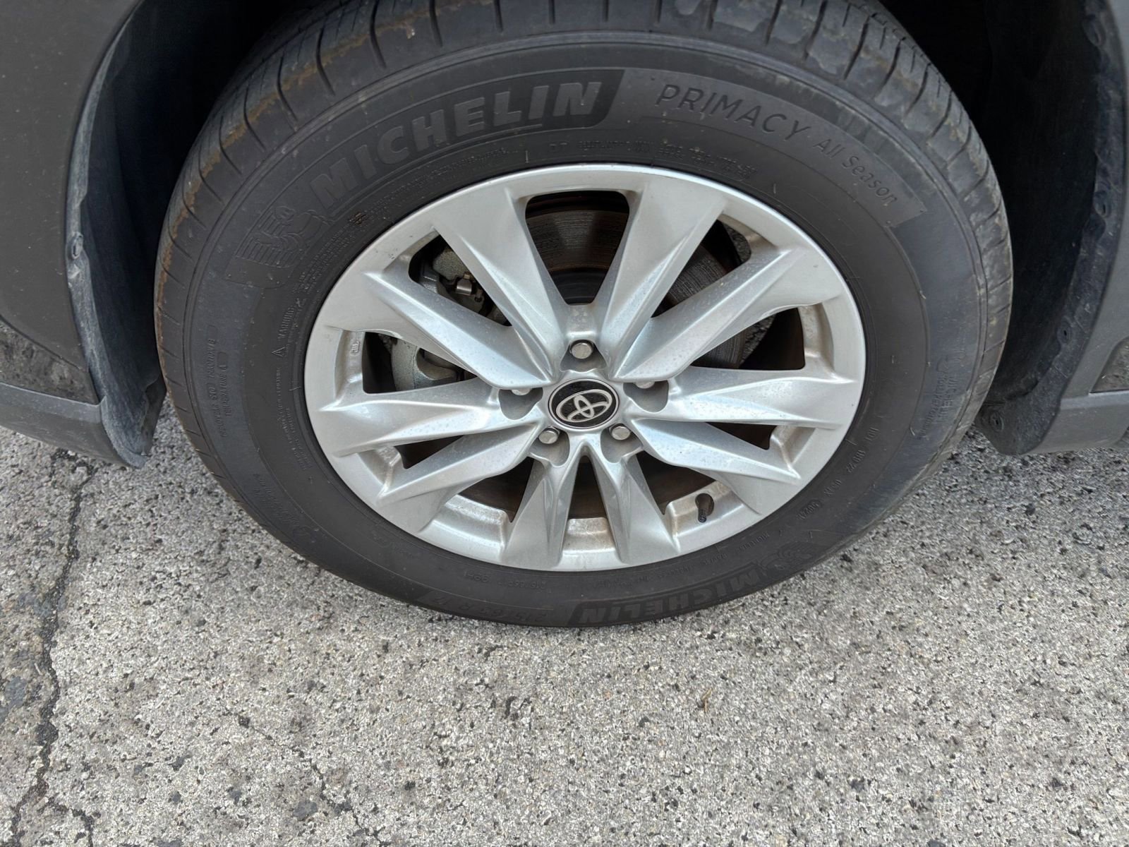 Thumbnail: 2025 Toyota Corolla Cross - 25