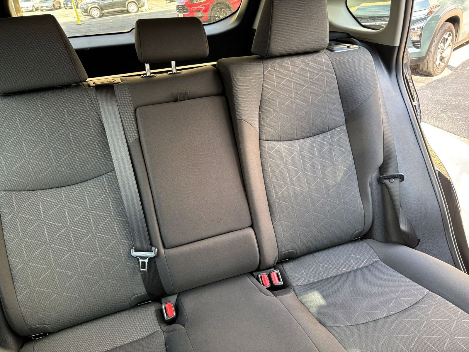 Thumbnail: 2025 Toyota RAV4 - 31