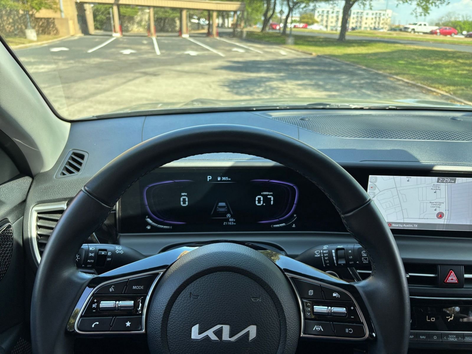 Thumbnail: 2025 Kia Seltos - 29