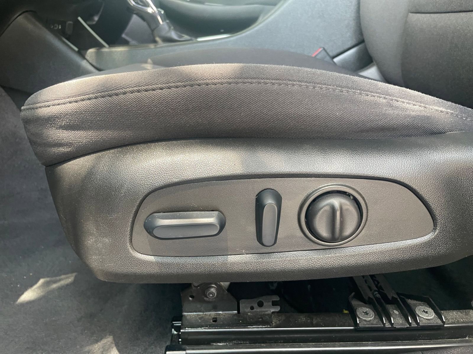 Thumbnail: 2023 Chevrolet Malibu - 22