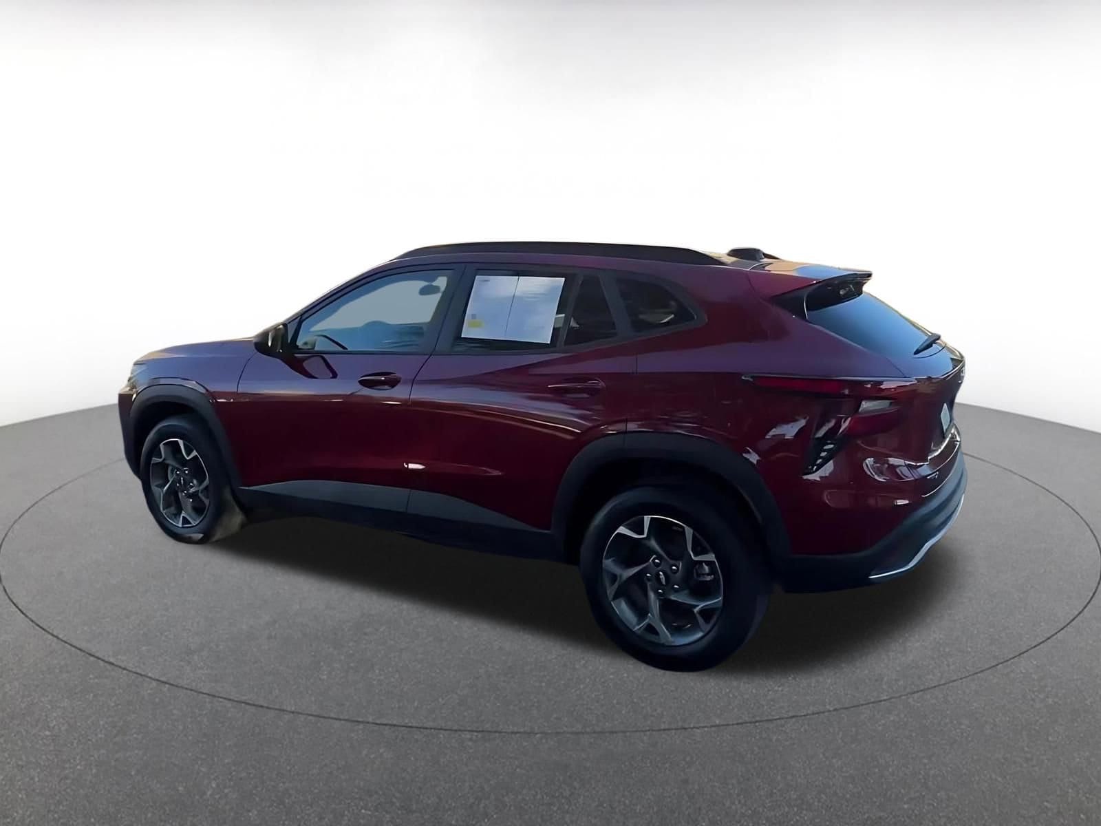 Thumbnail: 2025 Chevrolet Trax - 10