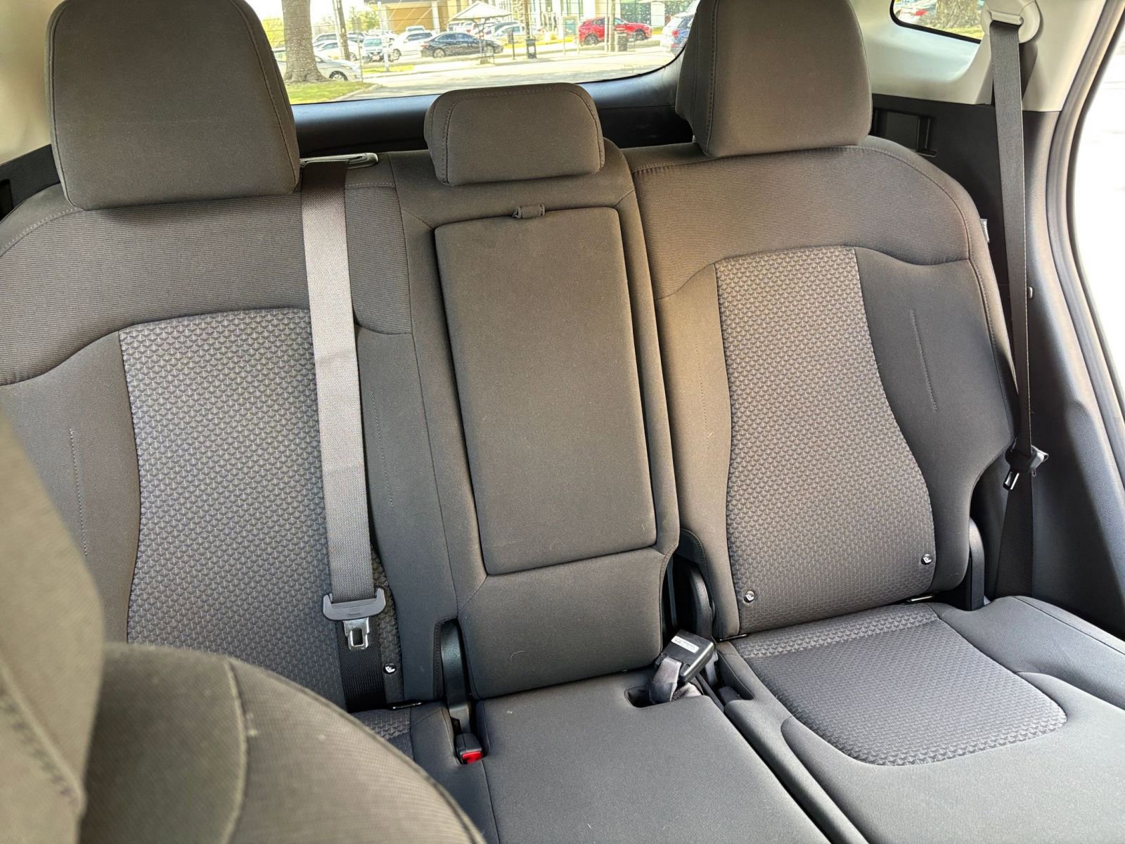 Thumbnail: 2025 Kia Sportage - 32