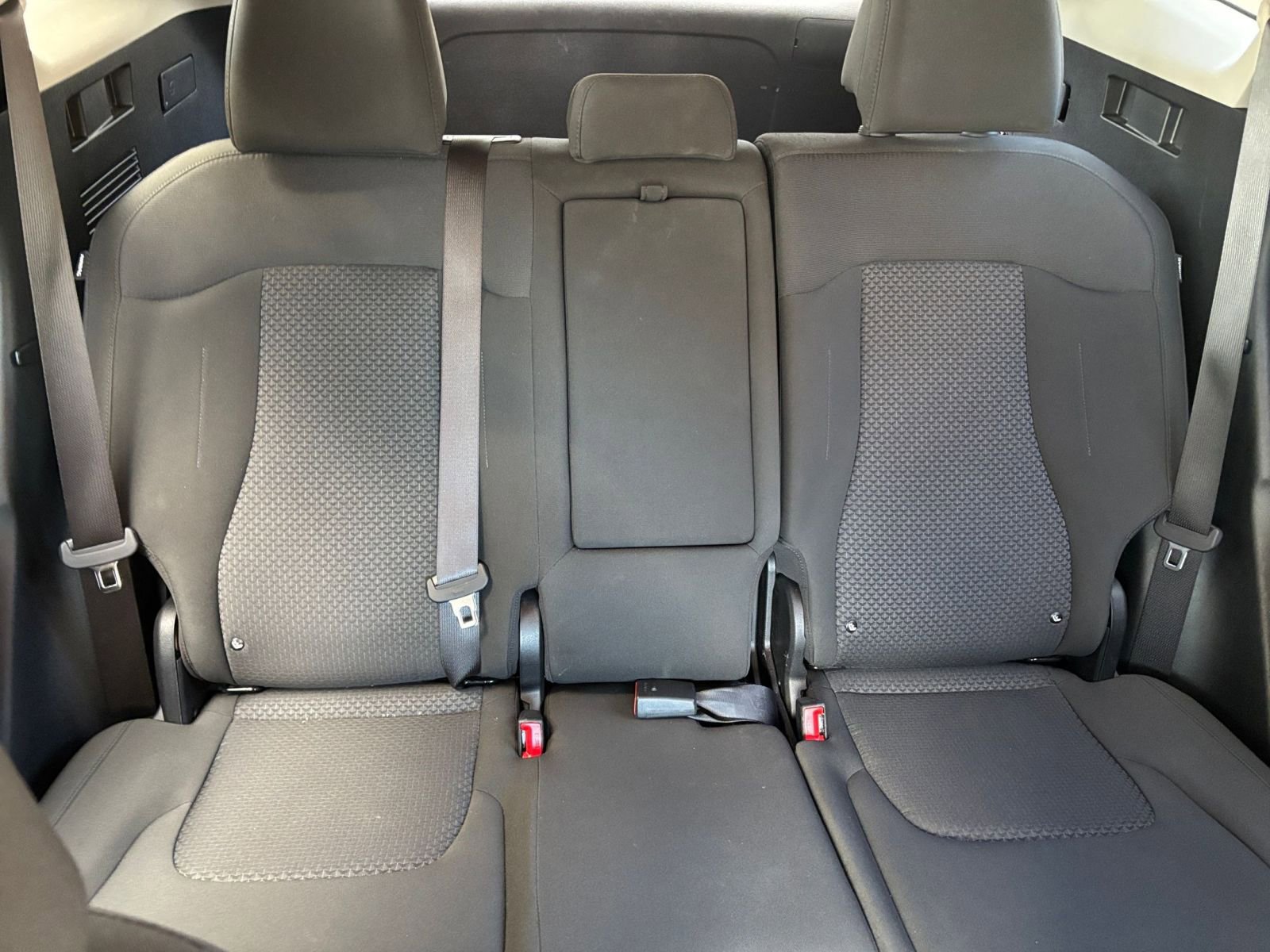 Thumbnail: 2025 Kia Sportage - 33