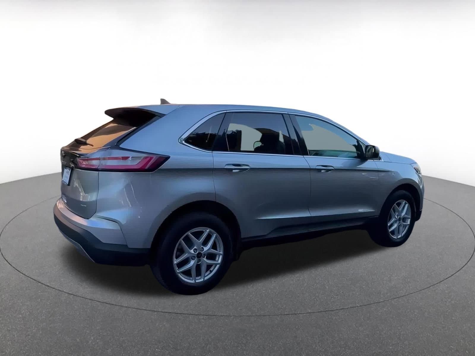 Thumbnail: 2023 Ford Edge - 15