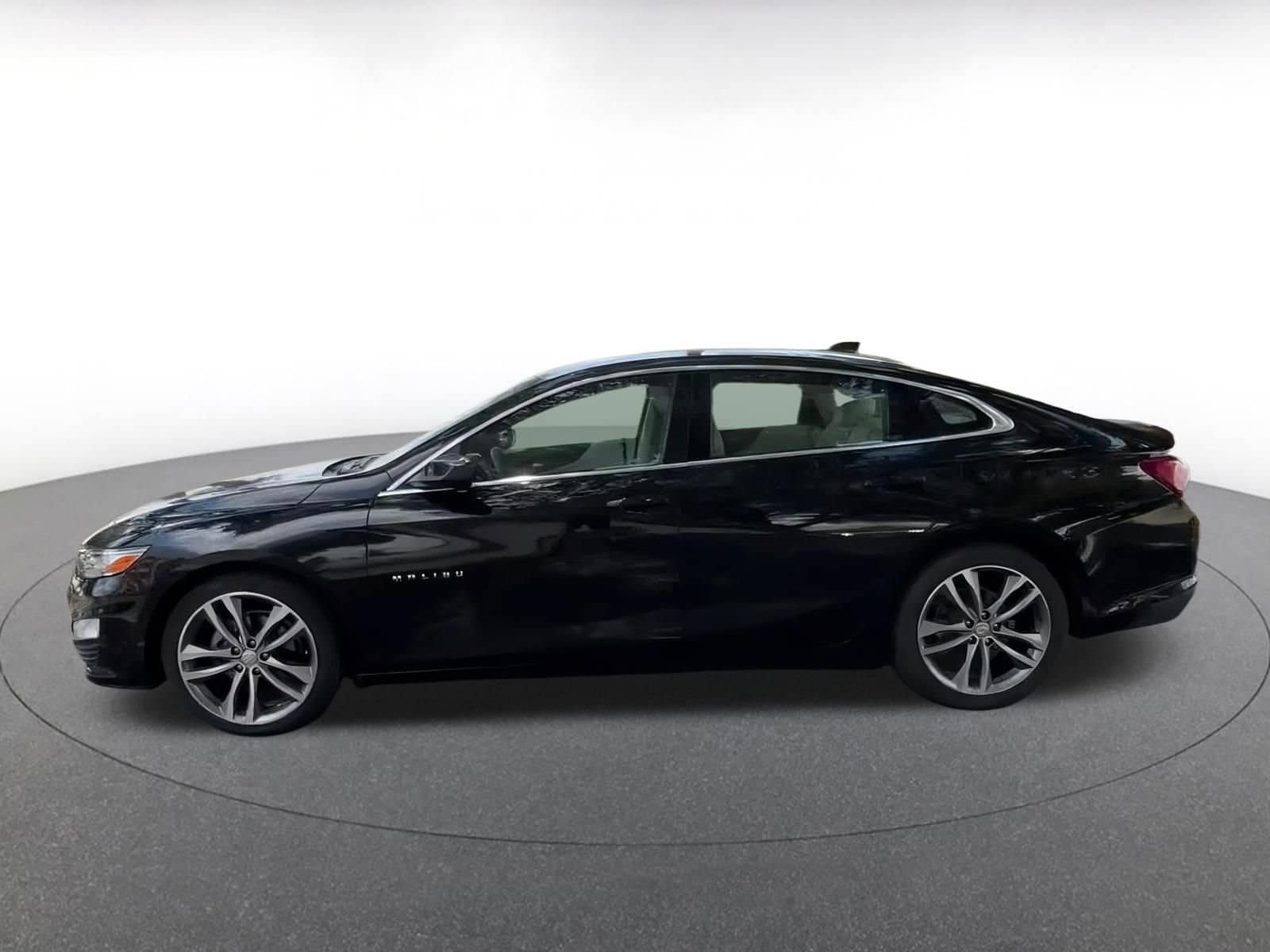 Thumbnail: 2024 Chevrolet Malibu - 7