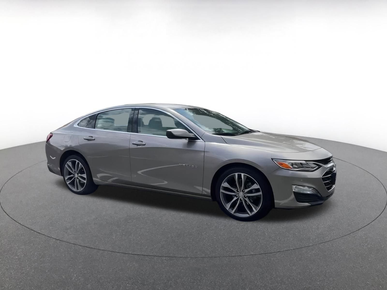 Thumbnail: 2024 Chevrolet Malibu - 1