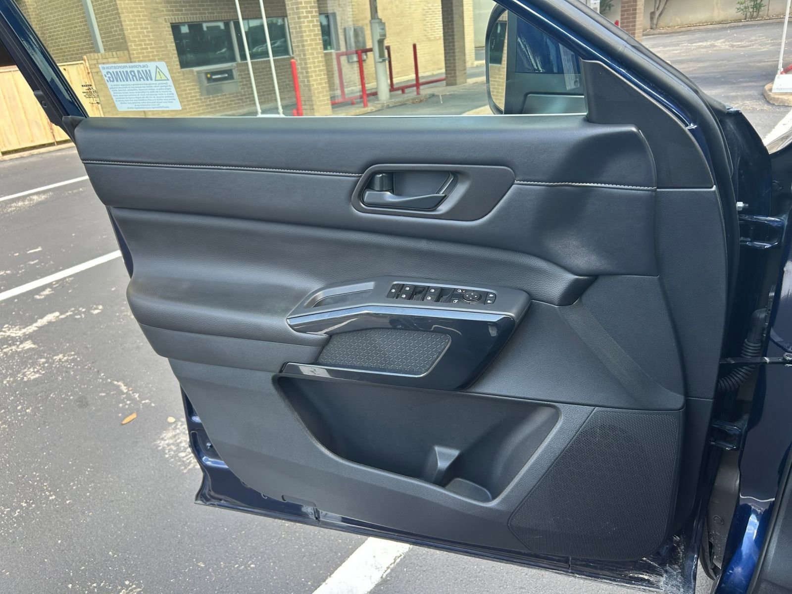 Thumbnail: 2025 Nissan Pathfinder - 20