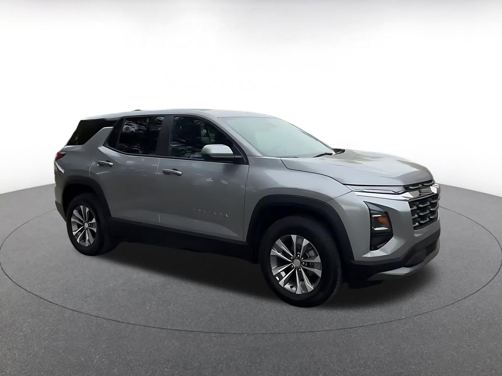 Thumbnail: 2025 Chevrolet Equinox - 2