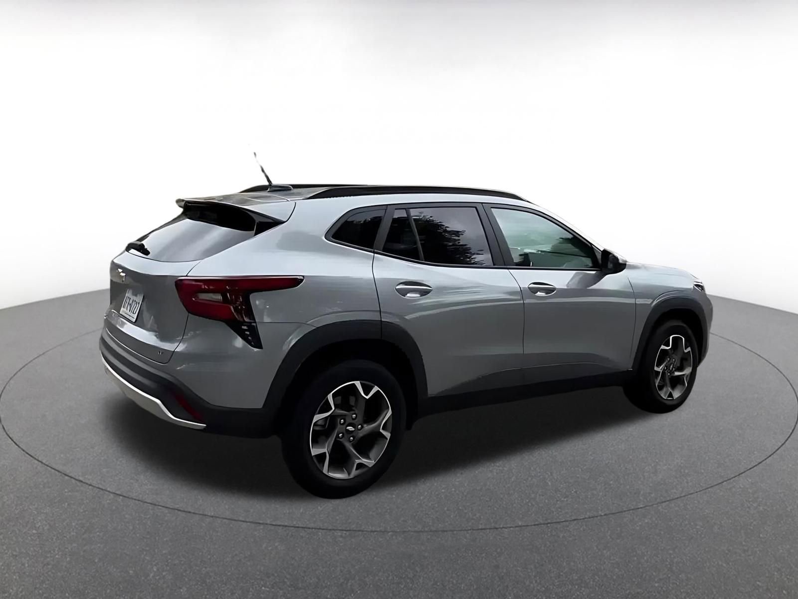 Thumbnail: 2025 Chevrolet Trax - 15