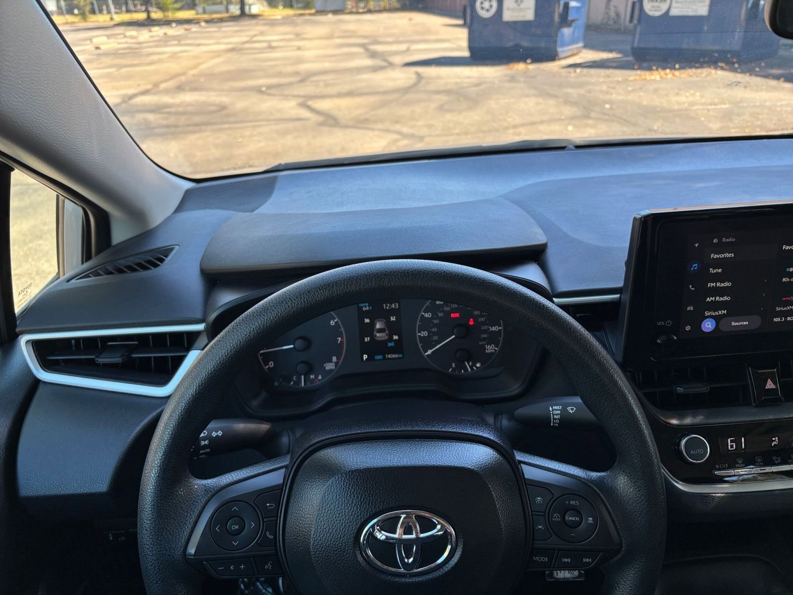 Thumbnail: 2025 Toyota Corolla - 28