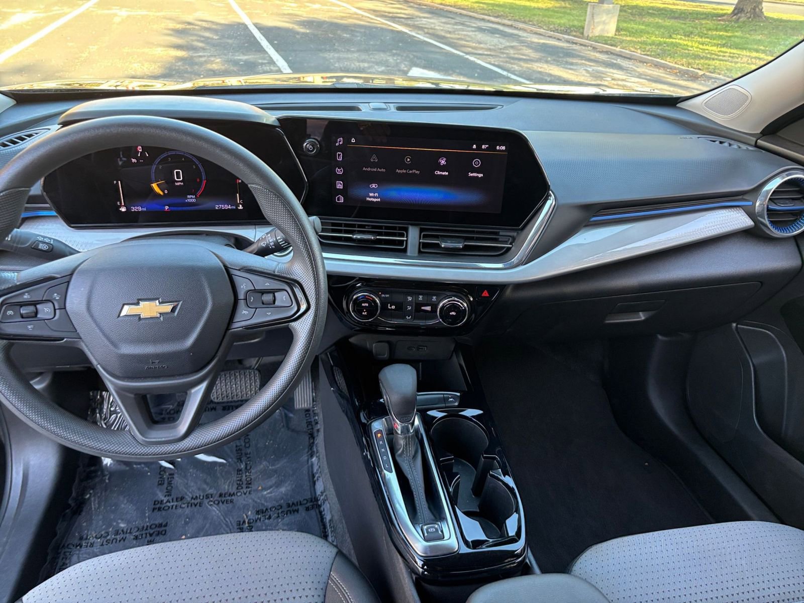 Thumbnail: 2025 Chevrolet Trax - 28