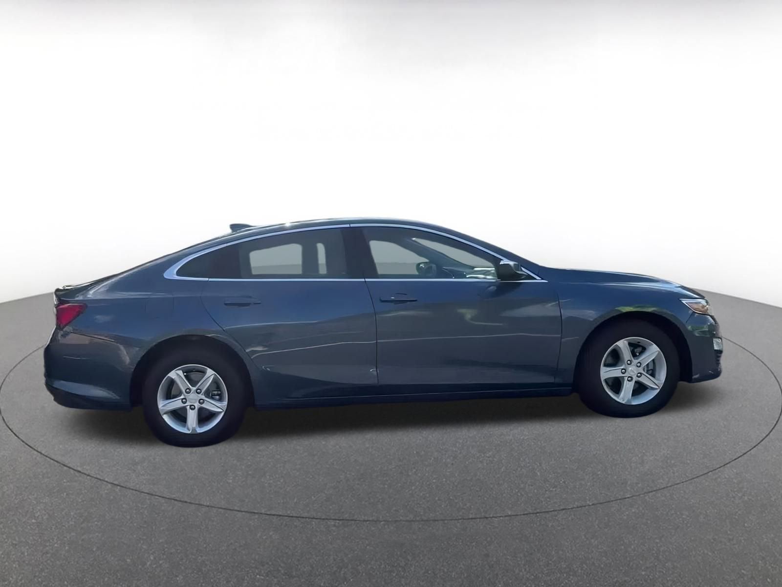 Thumbnail: 2024 Chevrolet Malibu - 16