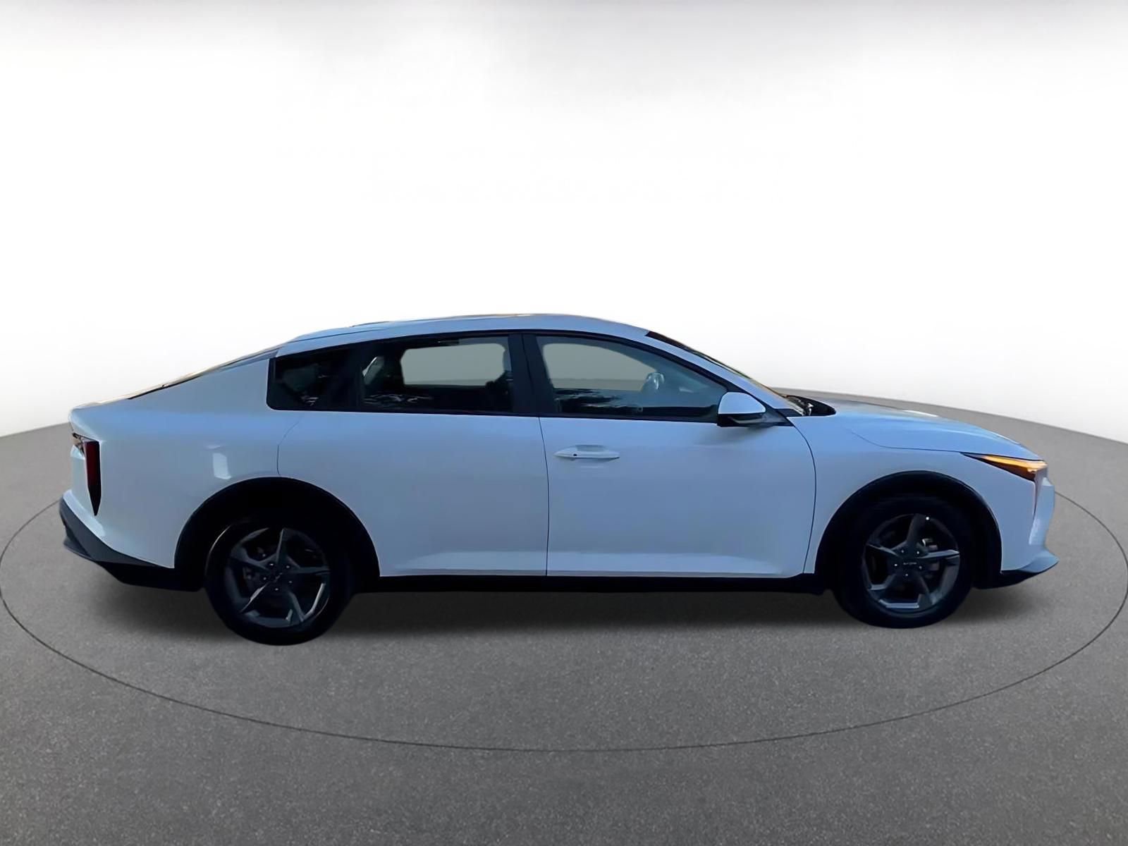 Thumbnail: 2025 Kia K4 - 16