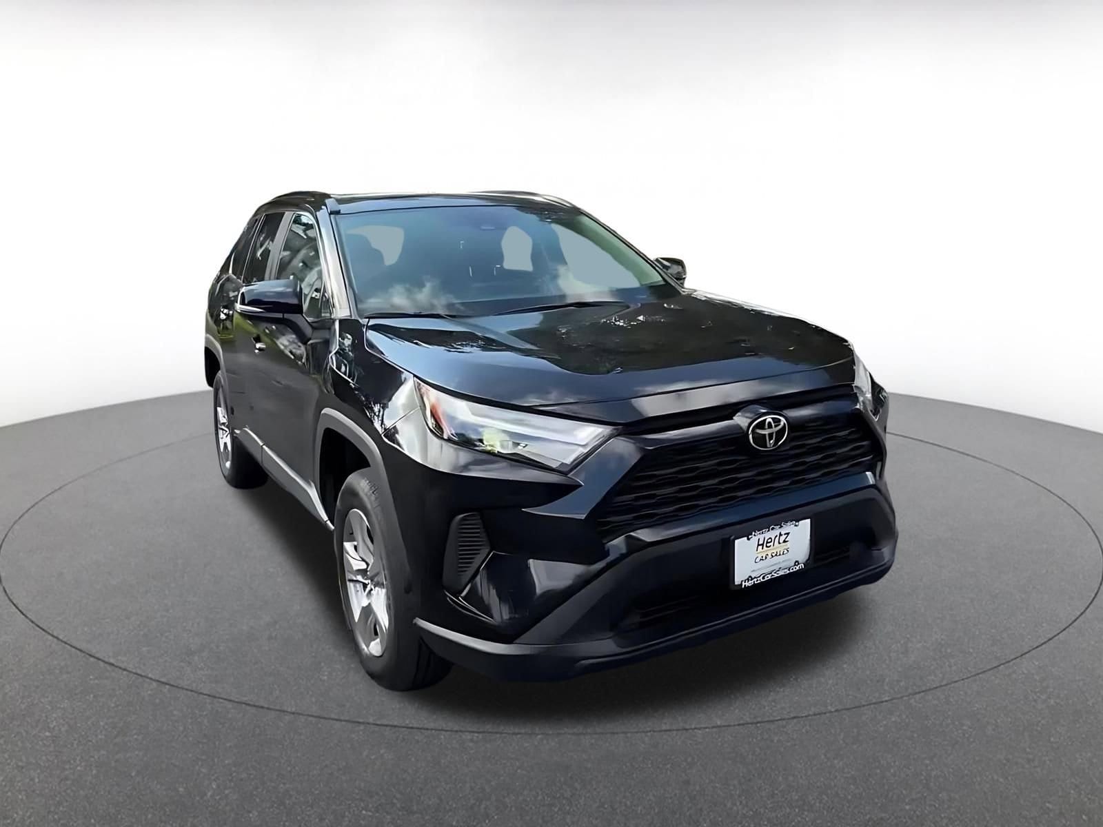 Thumbnail: 2025 Toyota RAV4 - 3