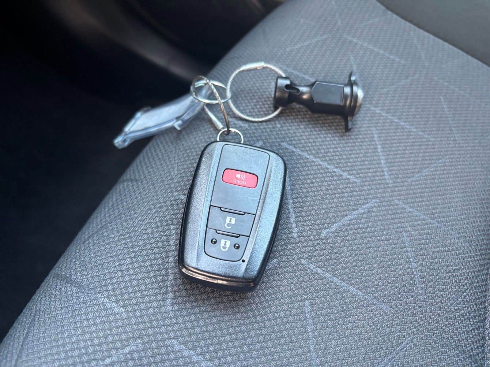 Thumbnail: 2025 Toyota RAV4 - 18