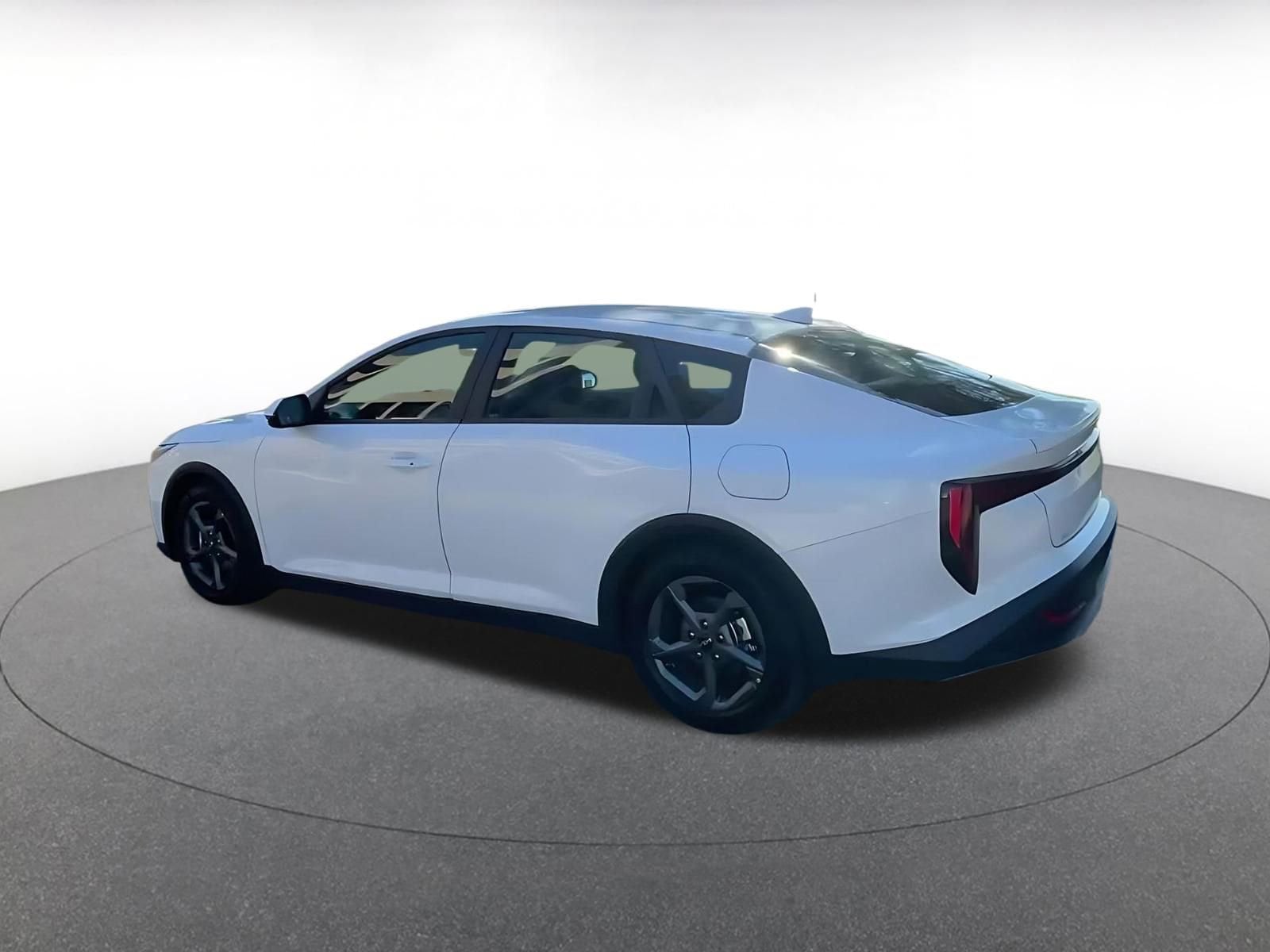 Thumbnail: 2025 Kia K4 - 10