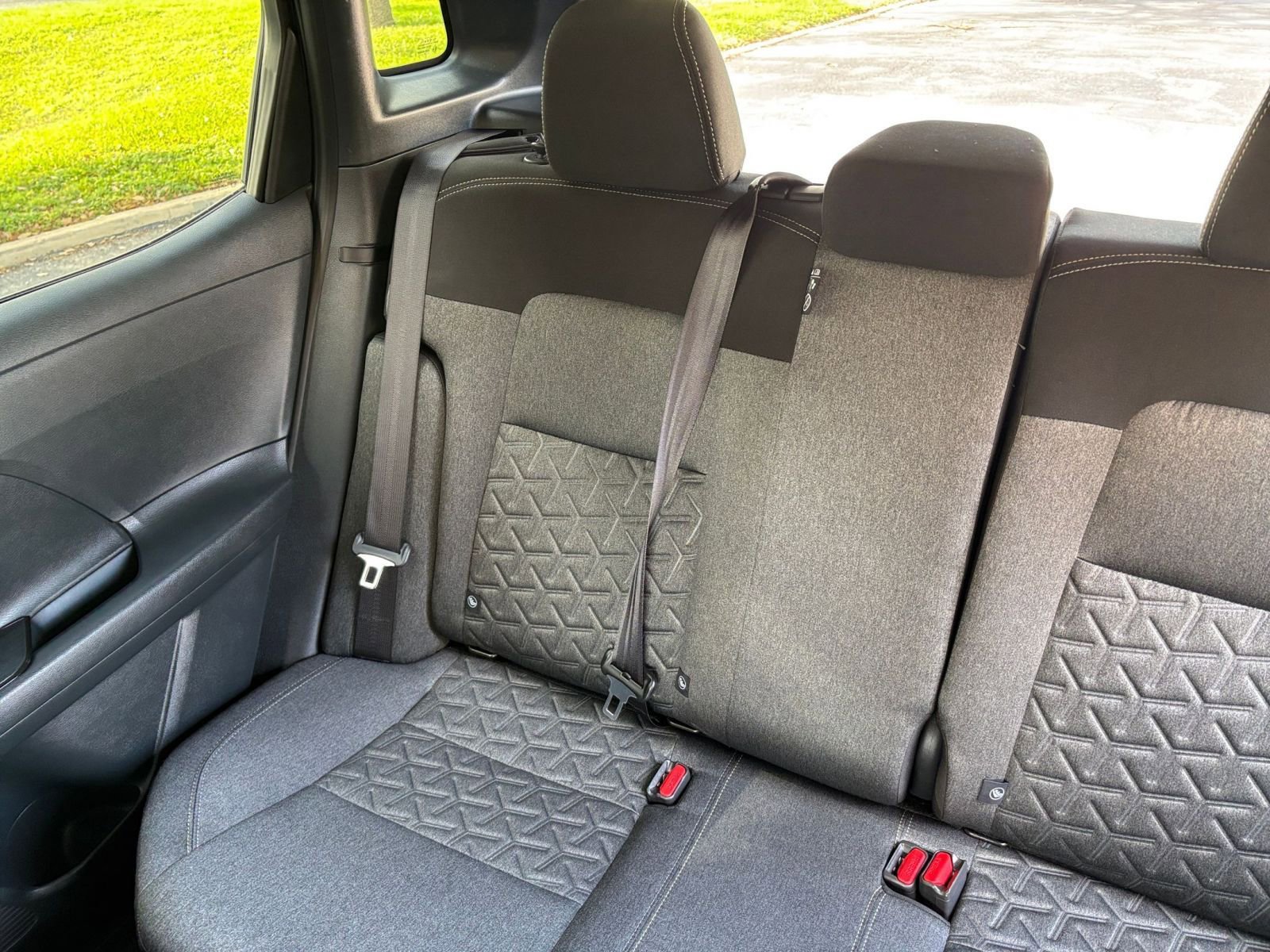 Thumbnail: 2025 Nissan Kicks - 33