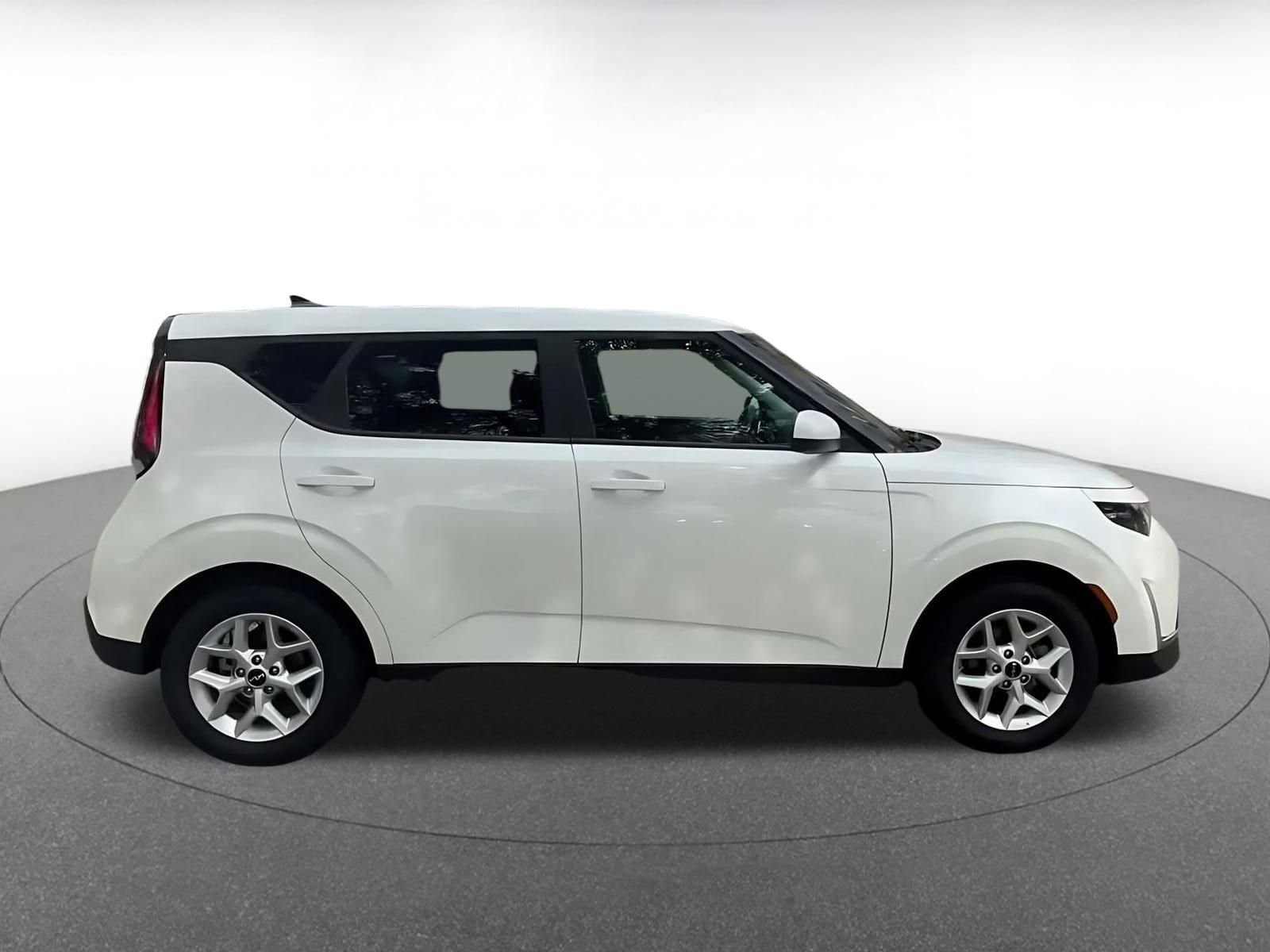 Thumbnail: 2025 Kia Soul - 16