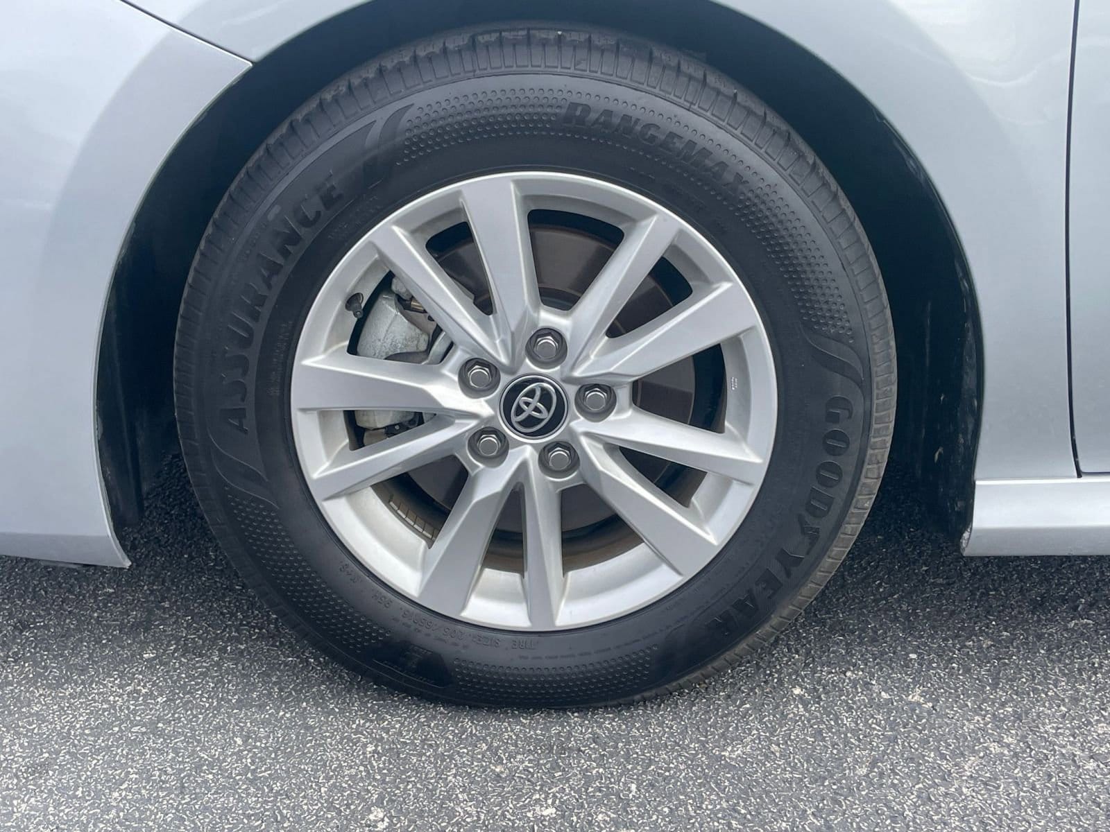 Thumbnail: 2025 Toyota Camry - 23