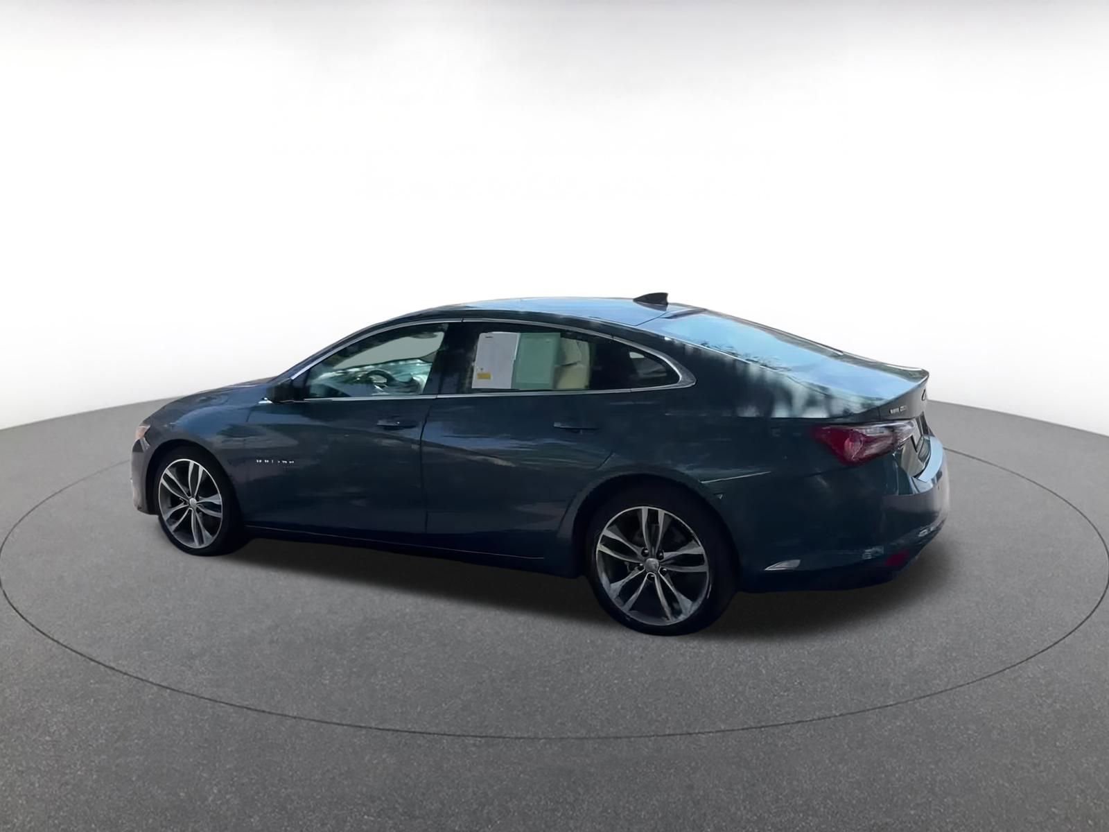 Thumbnail: 2024 Chevrolet Malibu - 10